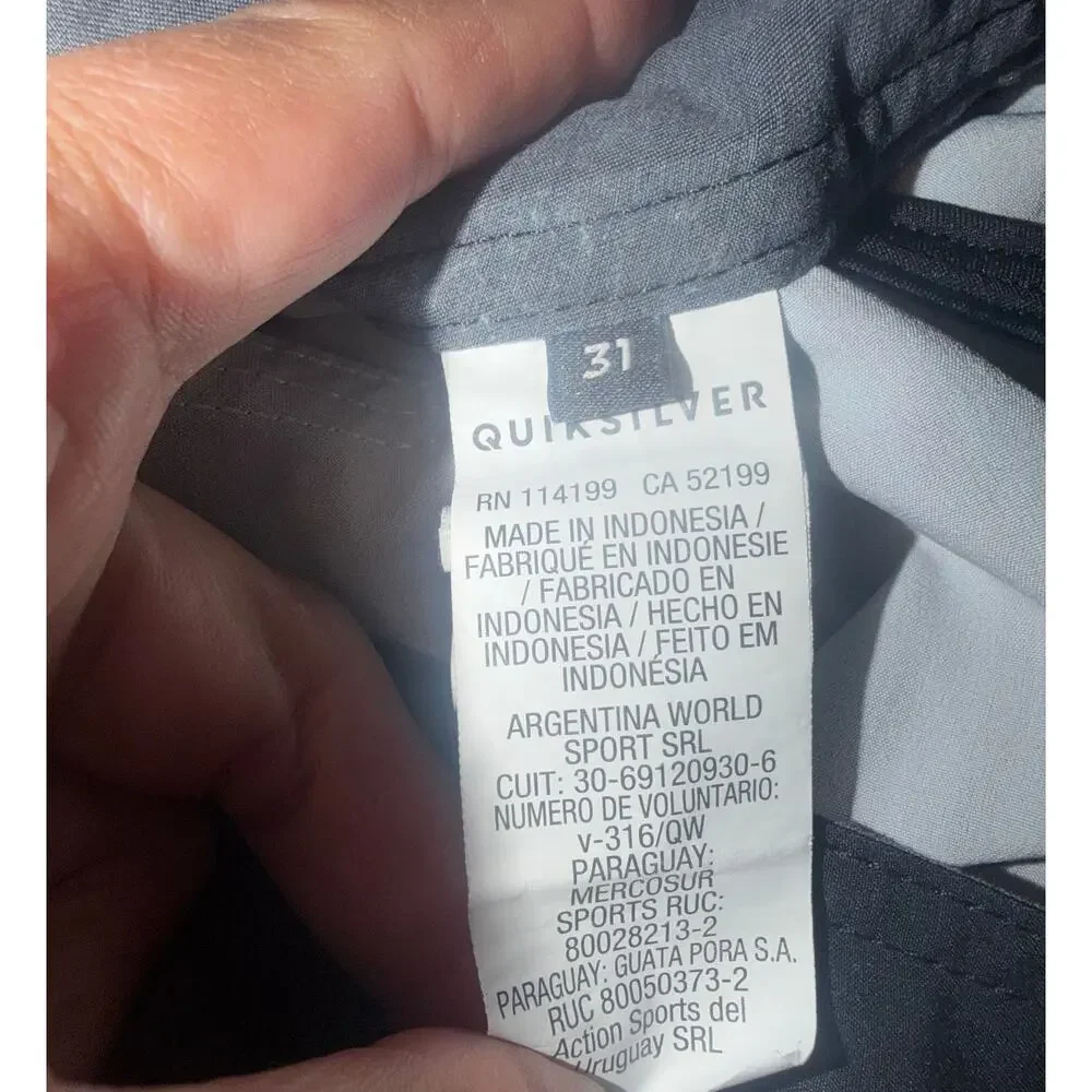 Quick Silver men’s highline board shorts